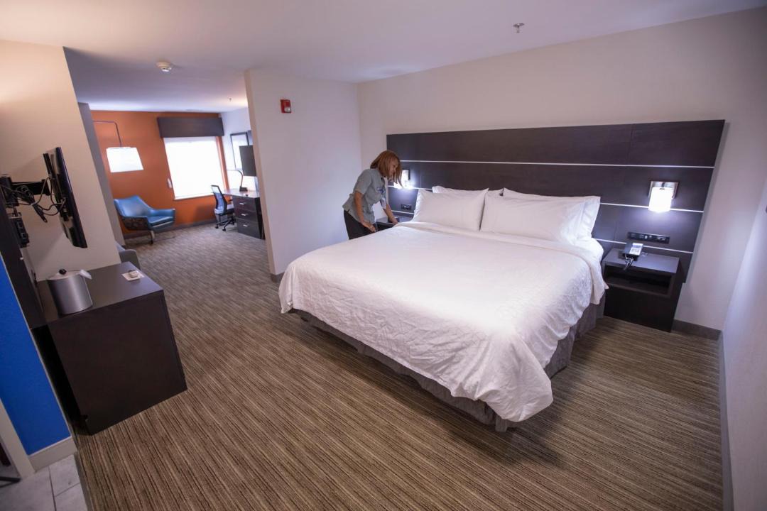 Photo of Bedroom in Locust Grove