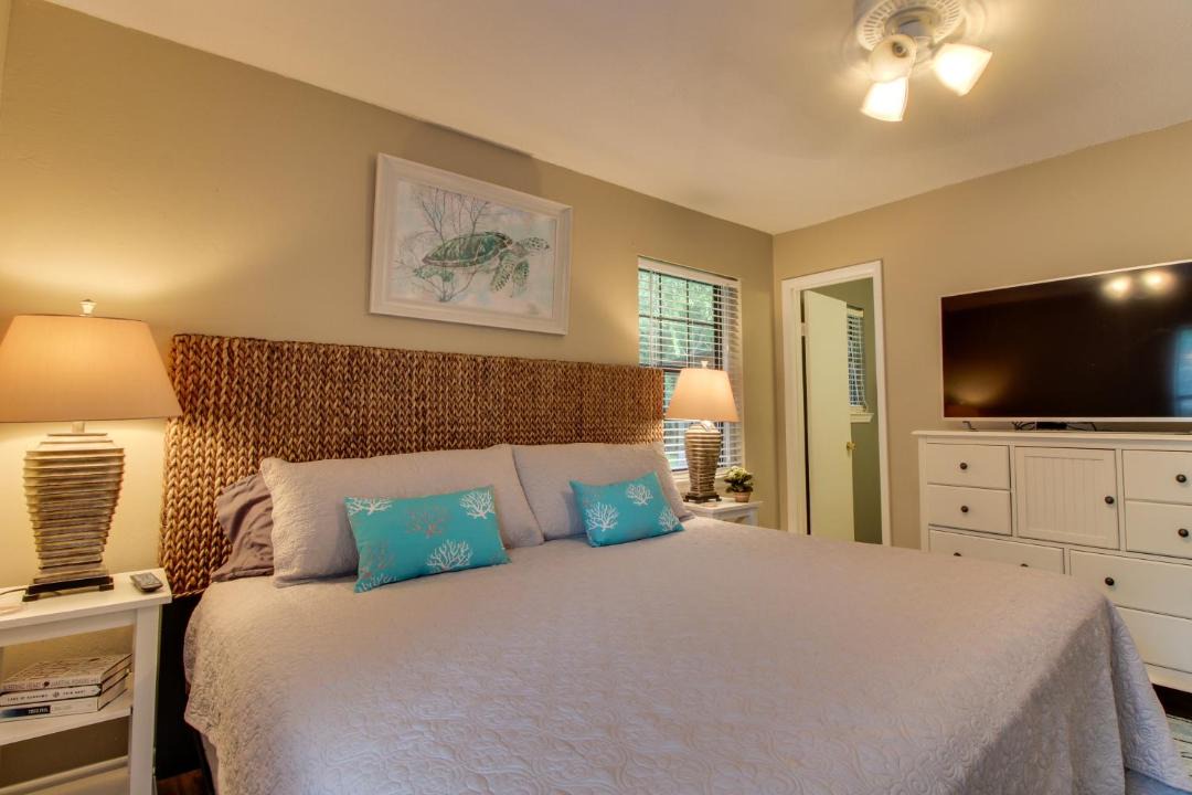 Photo of Bedroom in Gulf Shores