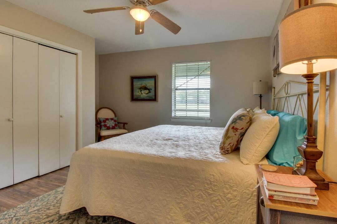 Photo of Bedroom in Gulf Shores