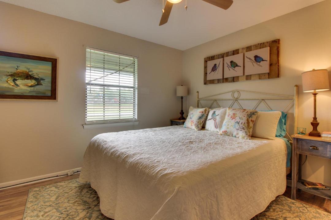 Photo of Bedroom in Gulf Shores
