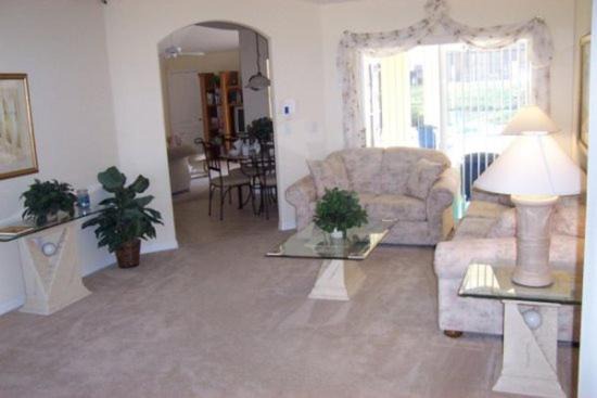 Photo of Livingroom in Tuscan Ridge