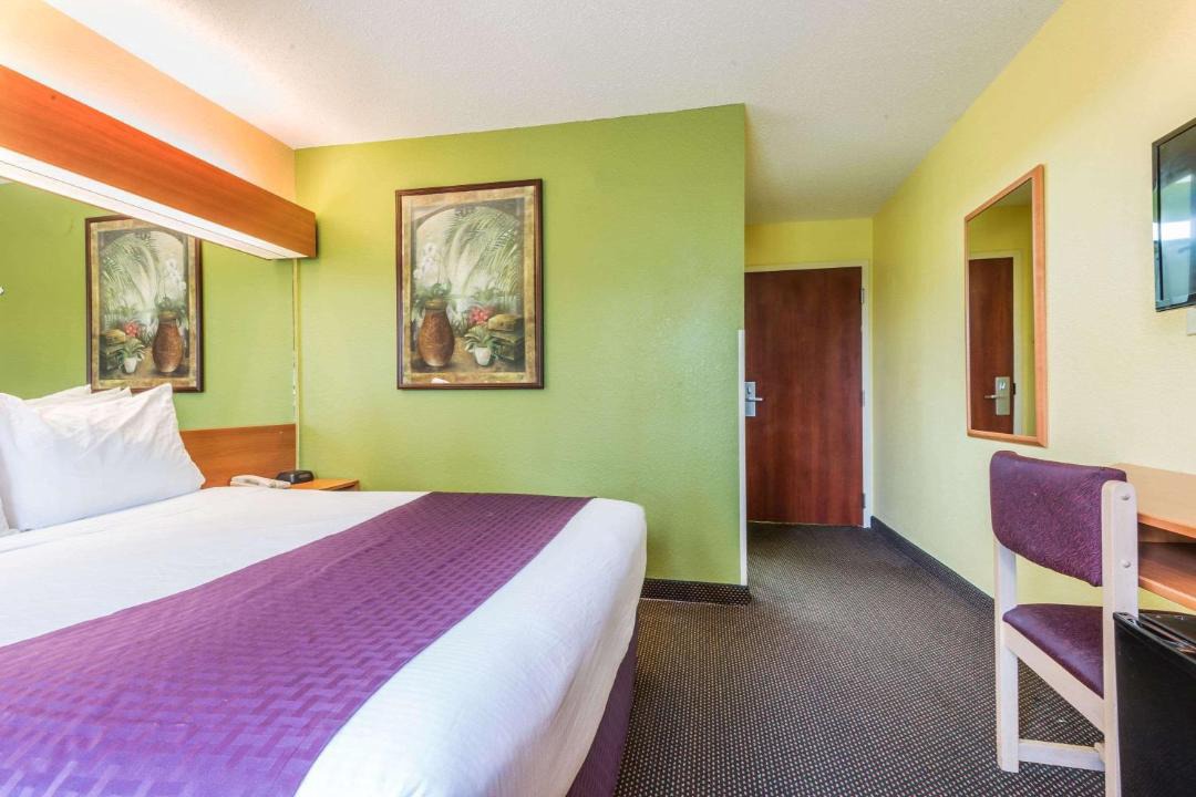 Photo of Bedroom in Auburn