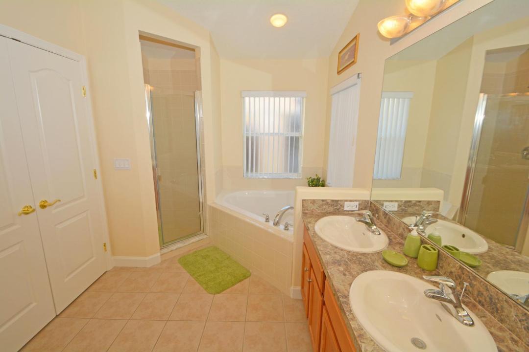 Photo of Bathroom in West Stonebridge