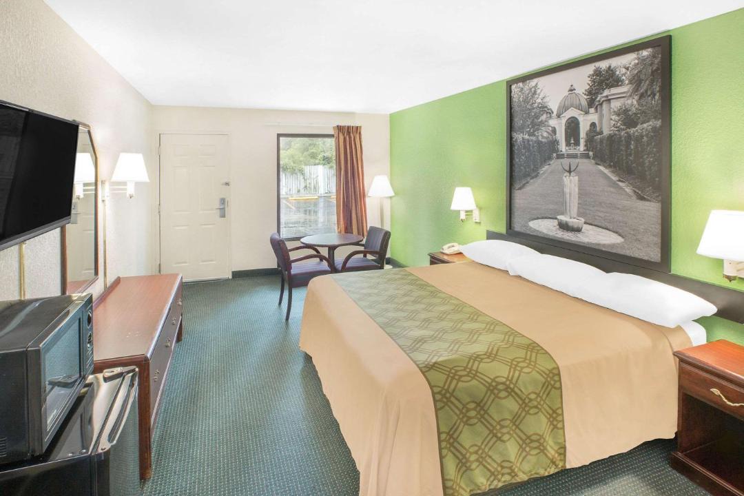 Photo of Bedroom in Mobile