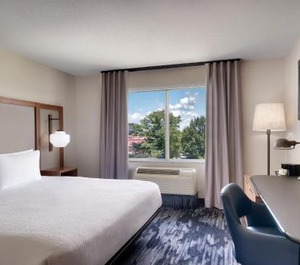 Fairfield Inn 