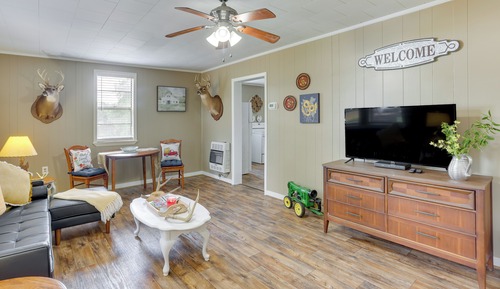House (2 Bedrooms)