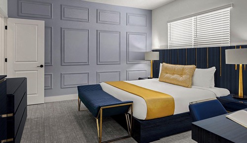 4 Bedroom (3 x King Bedrooms, Themed Kids Bunks) w/Pool
