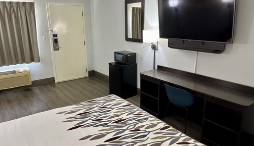 Deluxe Room, 1 King Bed, Non Smoking