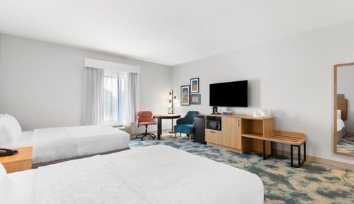 Room, 2 Queen Beds, Accessible, Bathtub