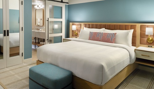 Standard Room, 1 King Bed (Hearing Accessible)