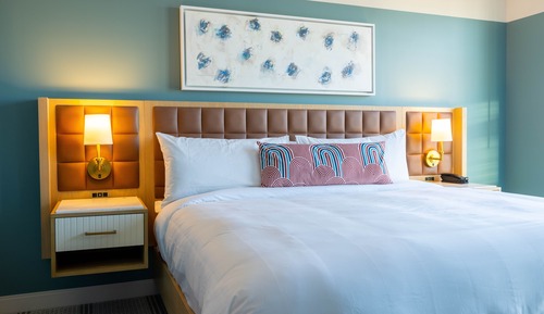 Standard Room, 1 King Bed