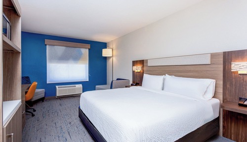 Standard Room, 1 King Bed, Accessible, Non Smoking (Communications)