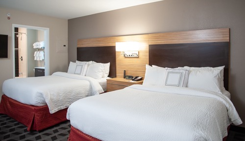 Studio, 2 Queen Beds, City View (Mobility Accessible, Tub)
