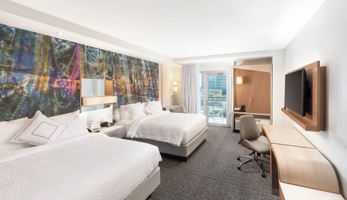 Room, 2 Queen Beds, Hearing Accessible (Roll-in Shower & Transfer Shower)