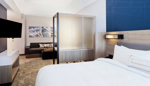 Suite, Multiple Beds