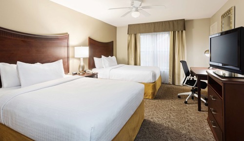 Suite, 2 Queen Beds, Bathtub (Mobility & Hearing)