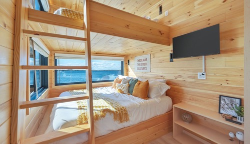 Luxury Cabin, Beachfront