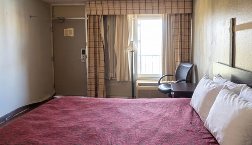 Room, 1 King Bed, Non Smoking