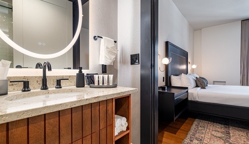 3BR City Views: Walk to French Qtr | The Mayfair