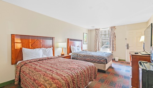 Room, 2 Queen Beds, Smoking