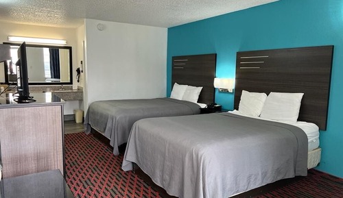 Standard Room, 2 Queen Beds, Non Smoking