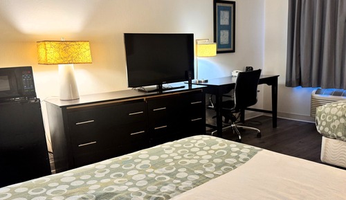 Room, 2 Double Beds, Non Smoking (Mobility/Hearing Impaired Accessible)
