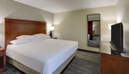 Suite, 1 King Bed (Upper Floor, Sofa Sleeper, 2 Rooms)