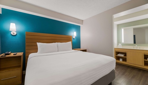 Suite, Multiple Beds (Two Bedroom King/Queen ICON Park View)