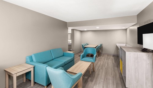 Suite, 1 King Bed with Sofa bed, Non Smoking