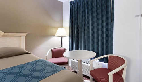Standard Room, 2 Queen Beds, Smoking