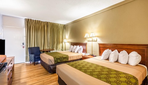 Room, 2 Queen Beds, Accessible, Non Smoking