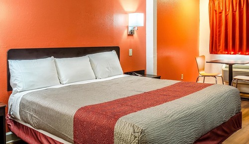 Standard Suite, 1 King Bed, Accessible, Non Smoking