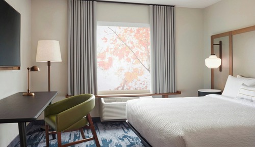 Standard Room, 1 King Bed
