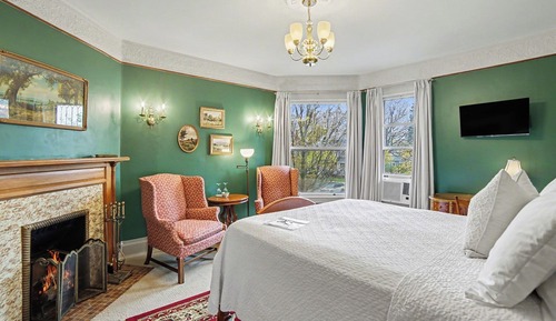 The Crosby Fireplace Room