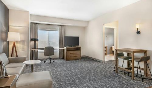 One-Bedroom King Suite 