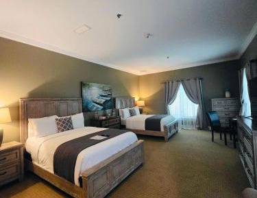 Deluxe Queen Room with Two Queen Beds