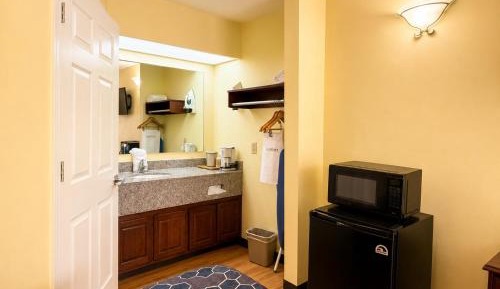 Double Room with Two Double Beds - Non-Smoking