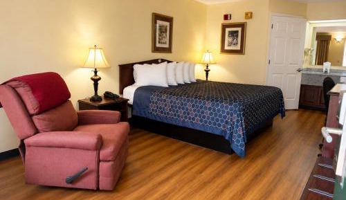 King Room - Non-Smoking