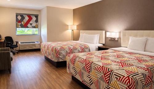 2 Queen Beds | Non-Smoking, Shower