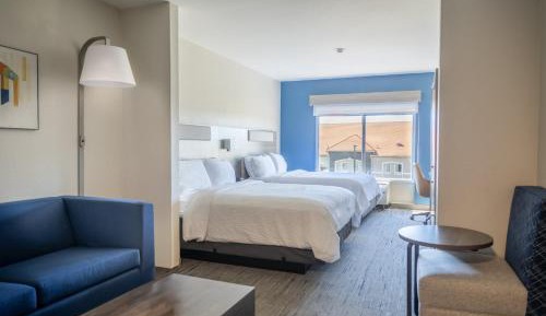 Standard Queen Room with Two Queen Beds