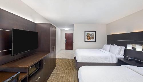 Standard Room with Two Queen Beds