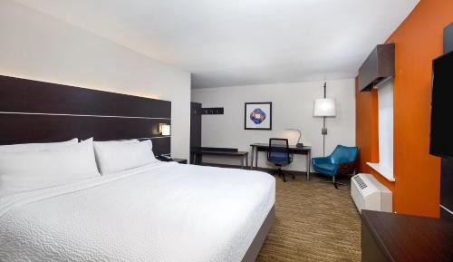 King Room - Mobility Access/Hearing Accessible