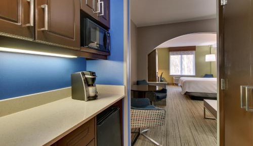 King Suite with Sofa Bed - Non-Smoking