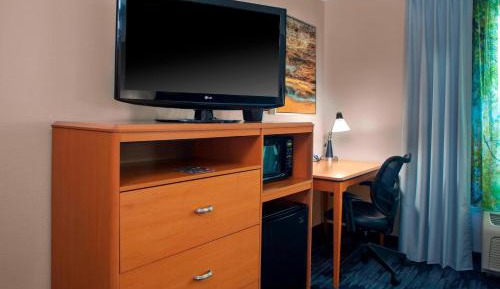 Queen Room with Two Queen Beds - Hearing Accessible