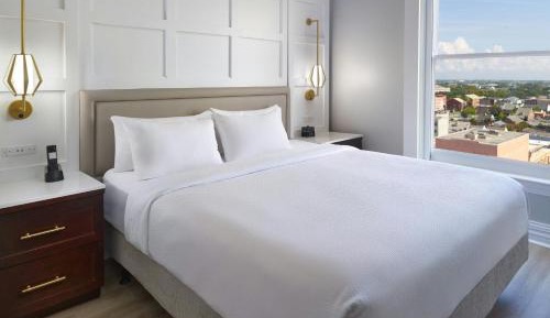 Renovated One-Bedroom King Suite with Sofa Bed - Hearing Accessible