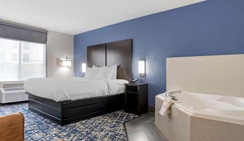 King Room with Spa Bath - Non-Smoking