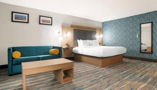 King Suite with Sofa Bed - Non Smoking