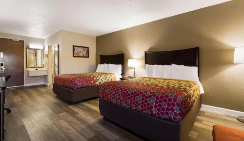 2 Queen Beds Non-Smoking