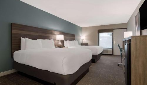 Queen Room with Two Queen Beds - Non-Smoking