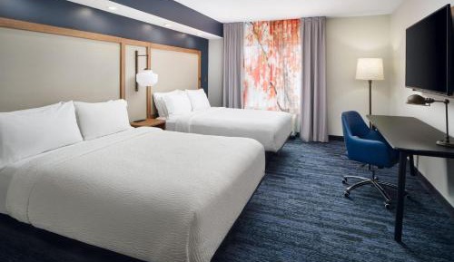 Queen Suite with Two Queen Beds and Sofa Bed
